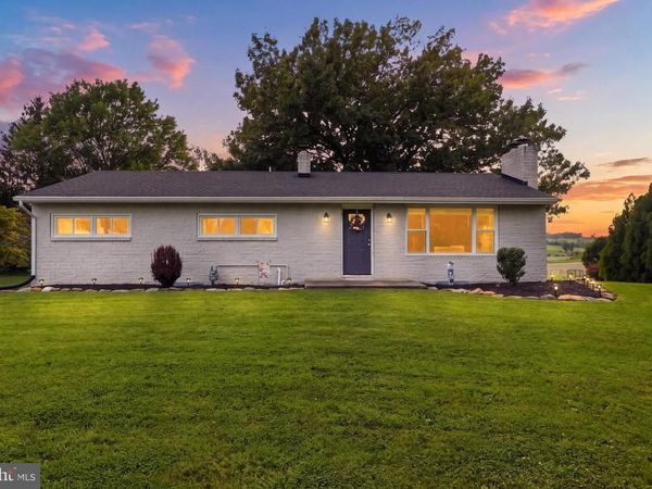 557 CHESTNUT HILL ROAD, YORK, PA 17402