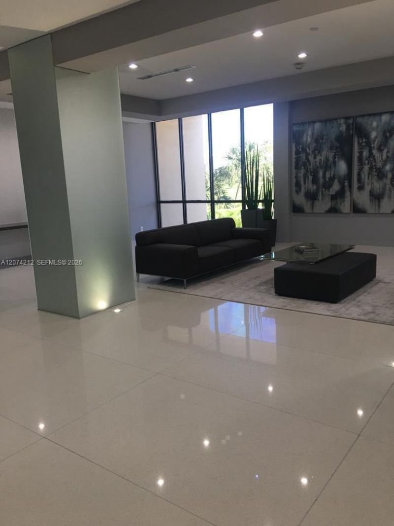 20379 W Country Club Dr , Unit 2433, Aventura, FL 33180 Photo