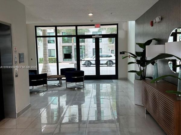 8201 NW 41st St, Unit D-206, Doral, FL 33166