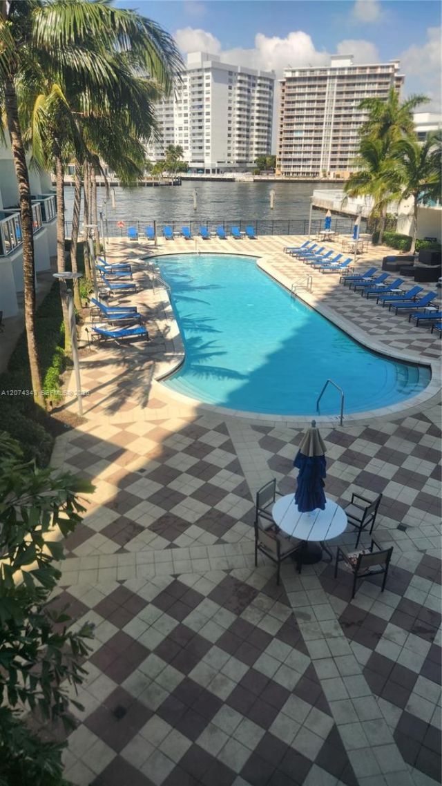 1945 S Ocean Dr , Unit 702, Hallandale Beach, FL 33009 Photo