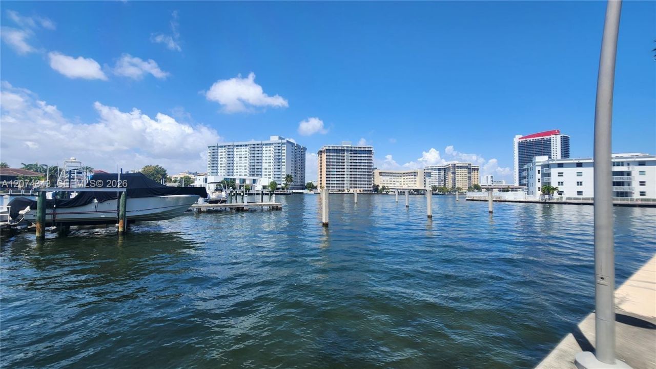 1945 S Ocean Dr , Unit 702, Hallandale Beach, FL 33009 Photo