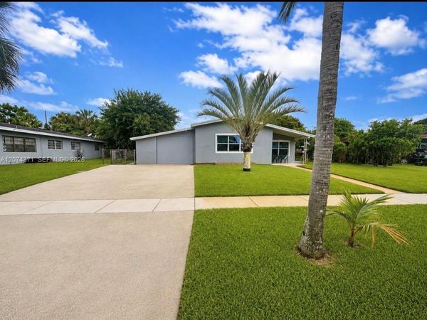 995 NW 67th Ave , Margate, FL 33063