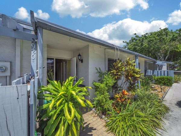 3920 SW 69th Terrace, Unit 7-S, Miramar, FL 33023