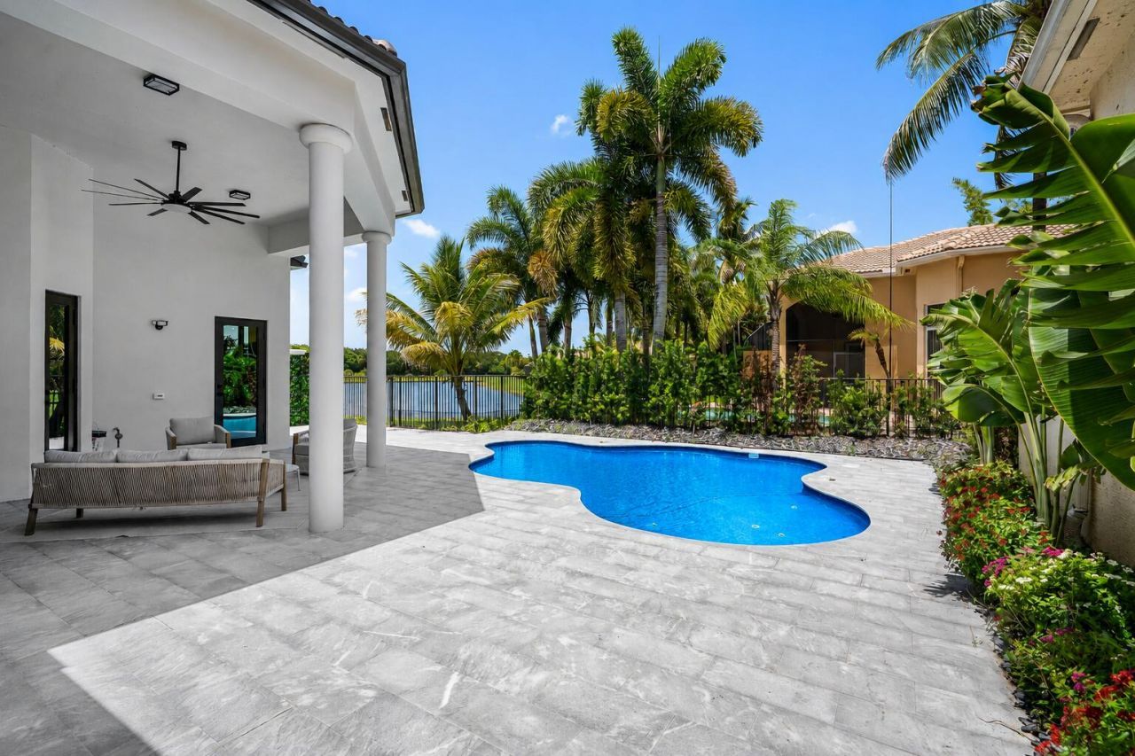 17931 Lake Azure Way, Boca Raton, FL 33496 Photo