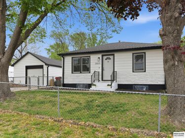 3800 N 11th Street, Lincoln, NE 68521