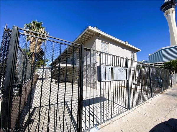 230 W Boston Avenue , Unit 7, Las Vegas, NV 89102