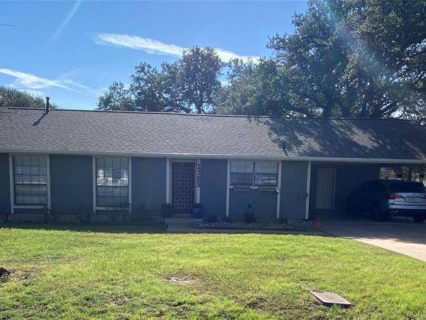 1305 E Main ST, Round Rock, TX 78664
