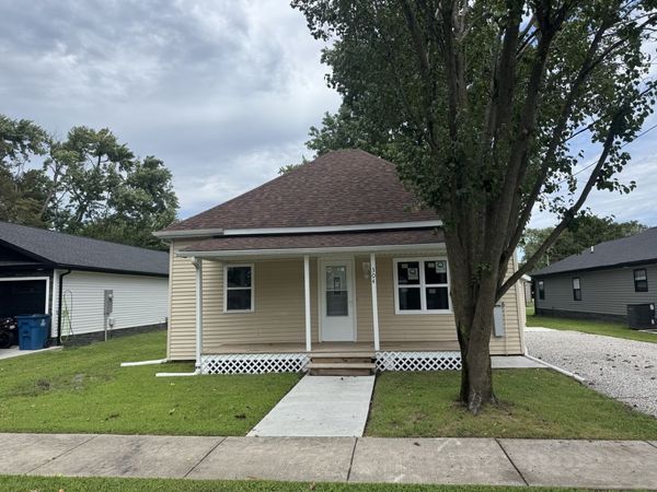 304 W North Street, Sesser, IL 62884