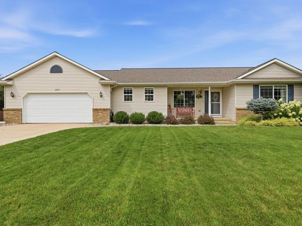 2913 Belle Meadow Drive SW, Byron Center, MI 49315