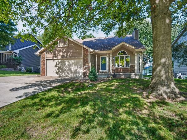 1320 E 17th Street, Norwalk, IA 50211
