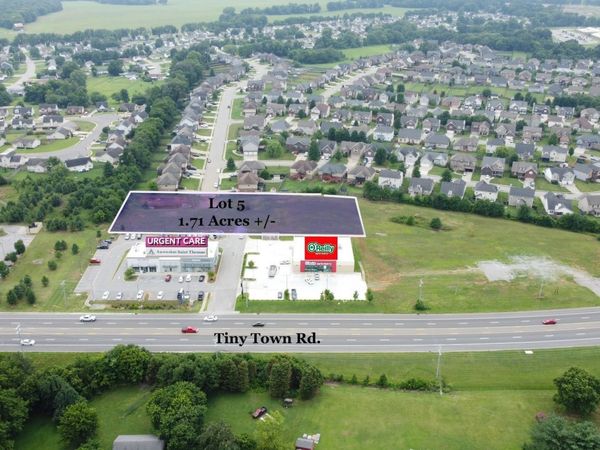 5 Tiny Town Rd , Clarksville, TN 37042