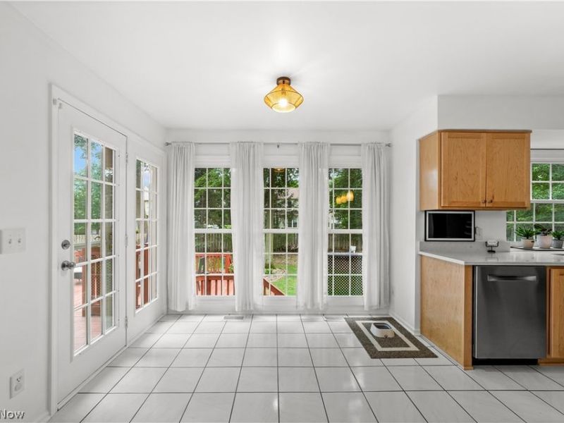 20116 Ellsworth Drive, Strongsville, OH 44149 Photo 12