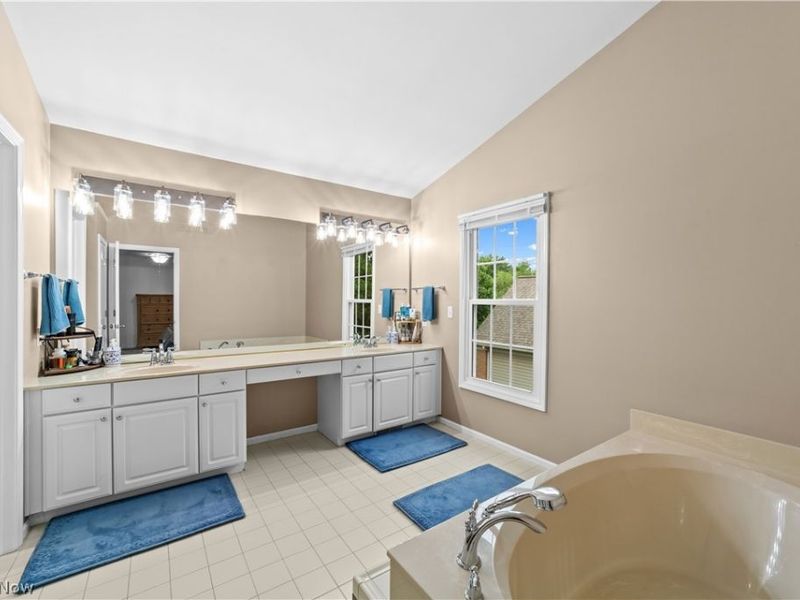 20116 Ellsworth Drive, Strongsville, OH 44149 Photo 24