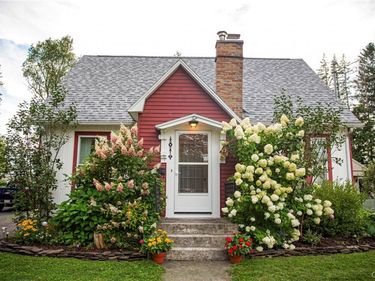 10 Atkins Avenue, Cortland, NY 13045