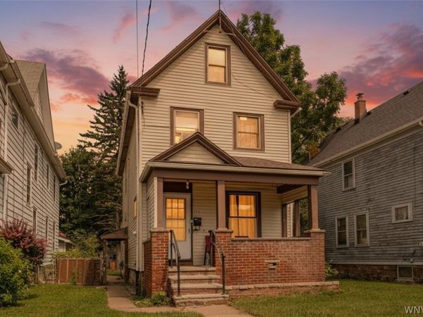2222 Whitney Avenue , Niagara Falls, NY 14301