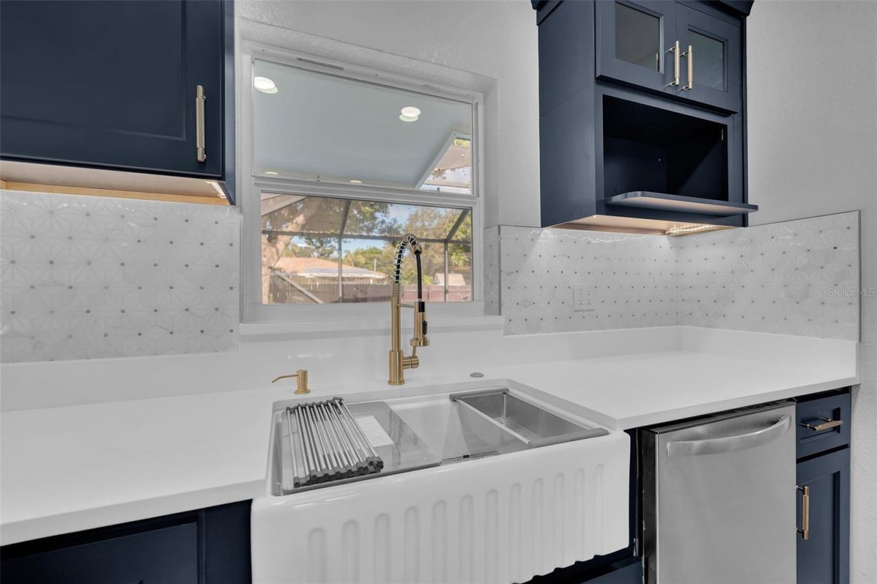 2769 Wisteria Place , Sarasota, FL 34239 Photo