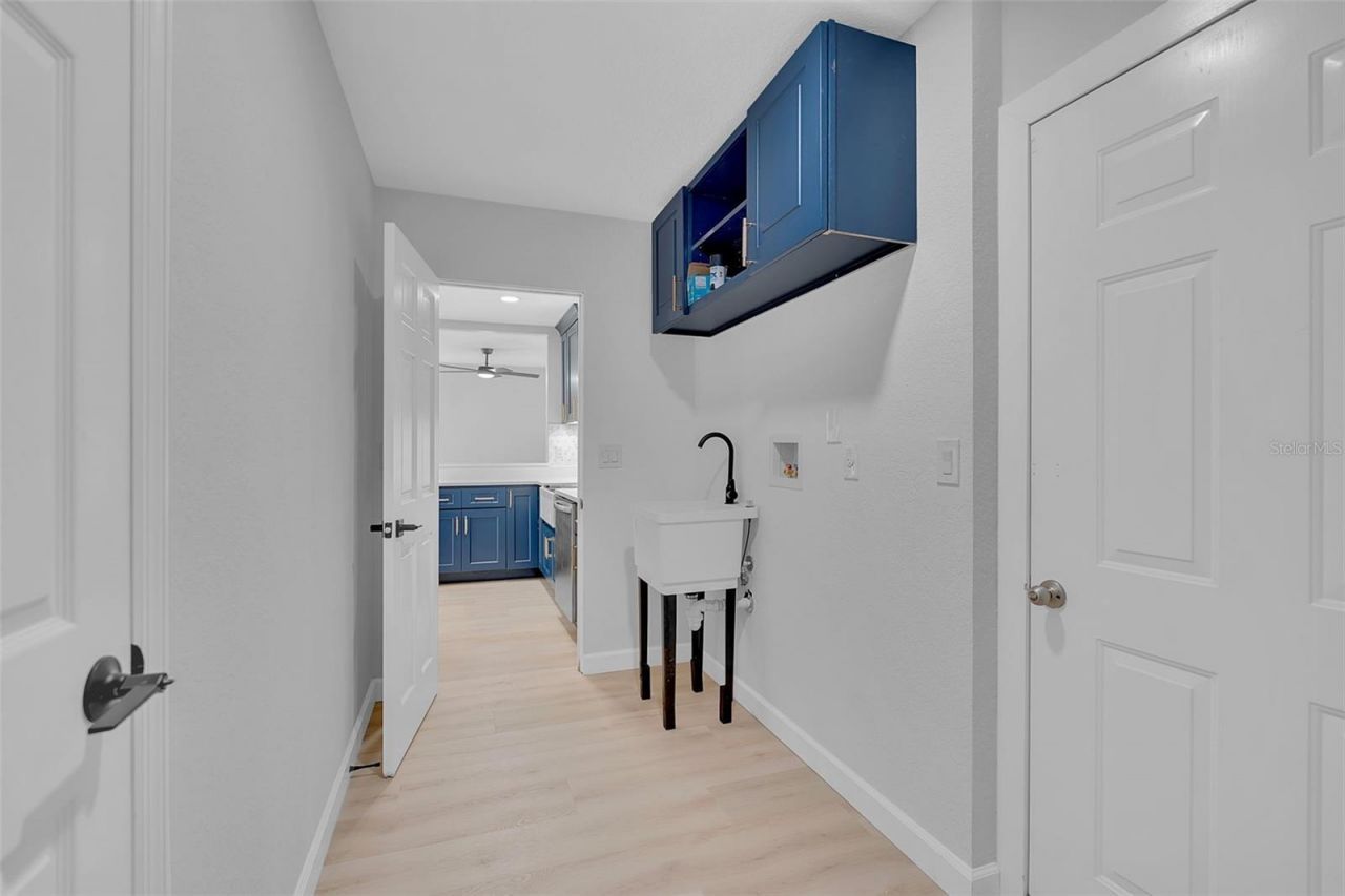 2769 Wisteria Place , Sarasota, FL 34239 Photo