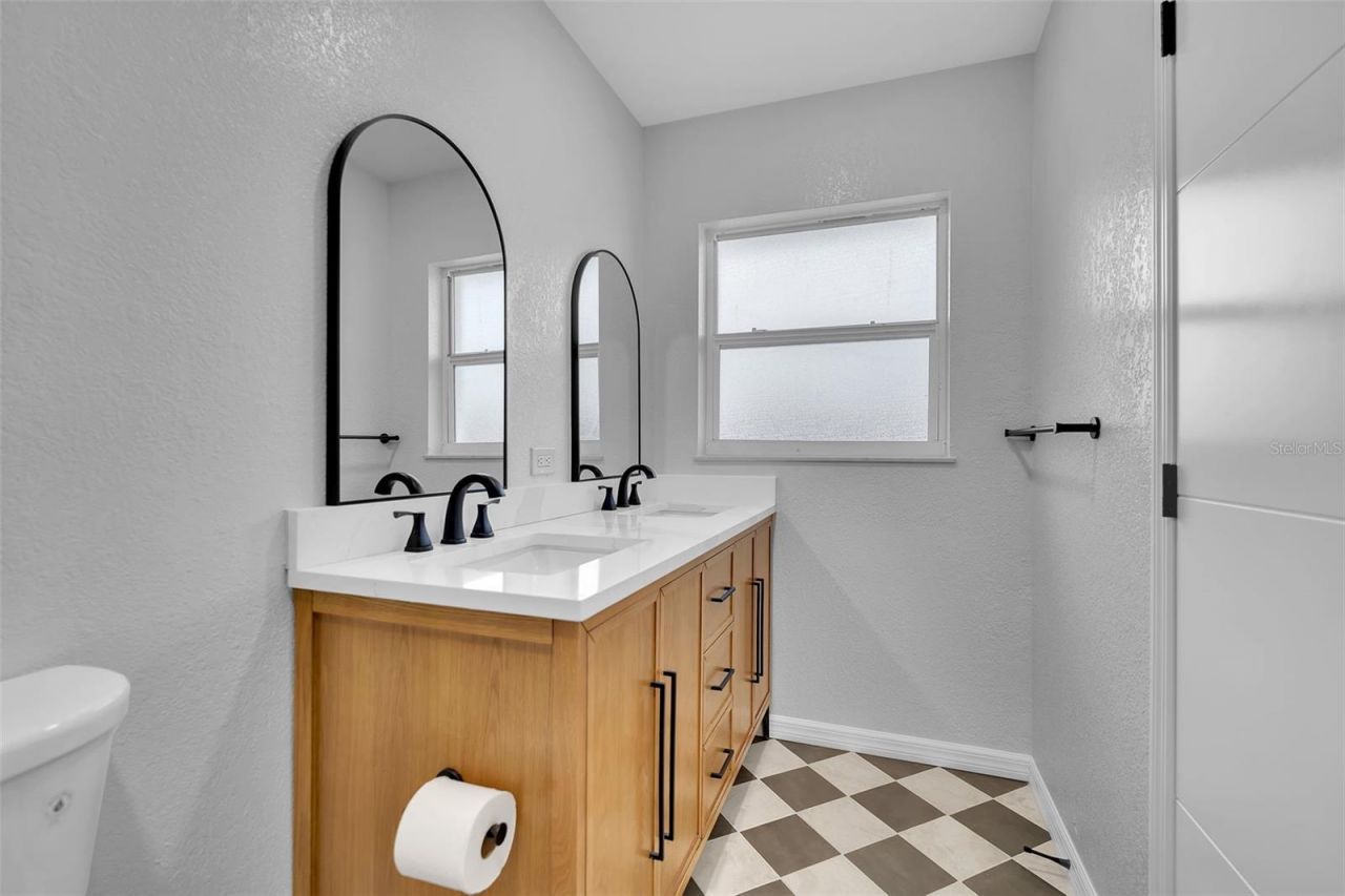 2769 Wisteria Place , Sarasota, FL 34239 Photo