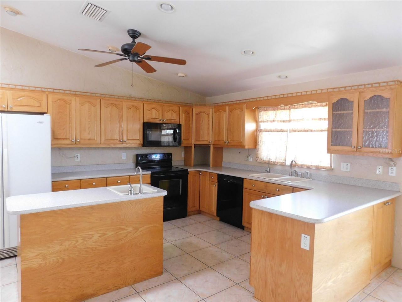 5430 2nd Avenue N, Saint Petersburg, FL 33710 Photo