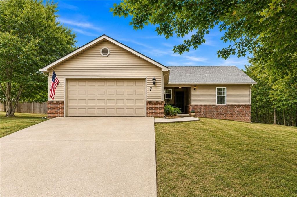 7 Blythe Circle, Bella Vista, AR 72714 Main Photo