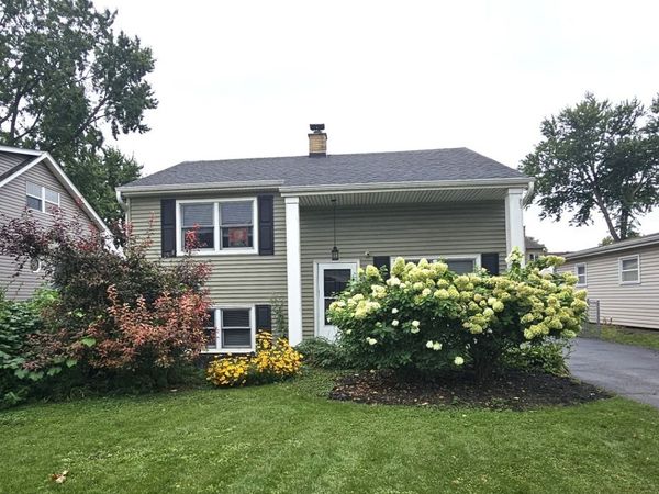 618 W Comstock Avenue, Elmhurst, IL 60126