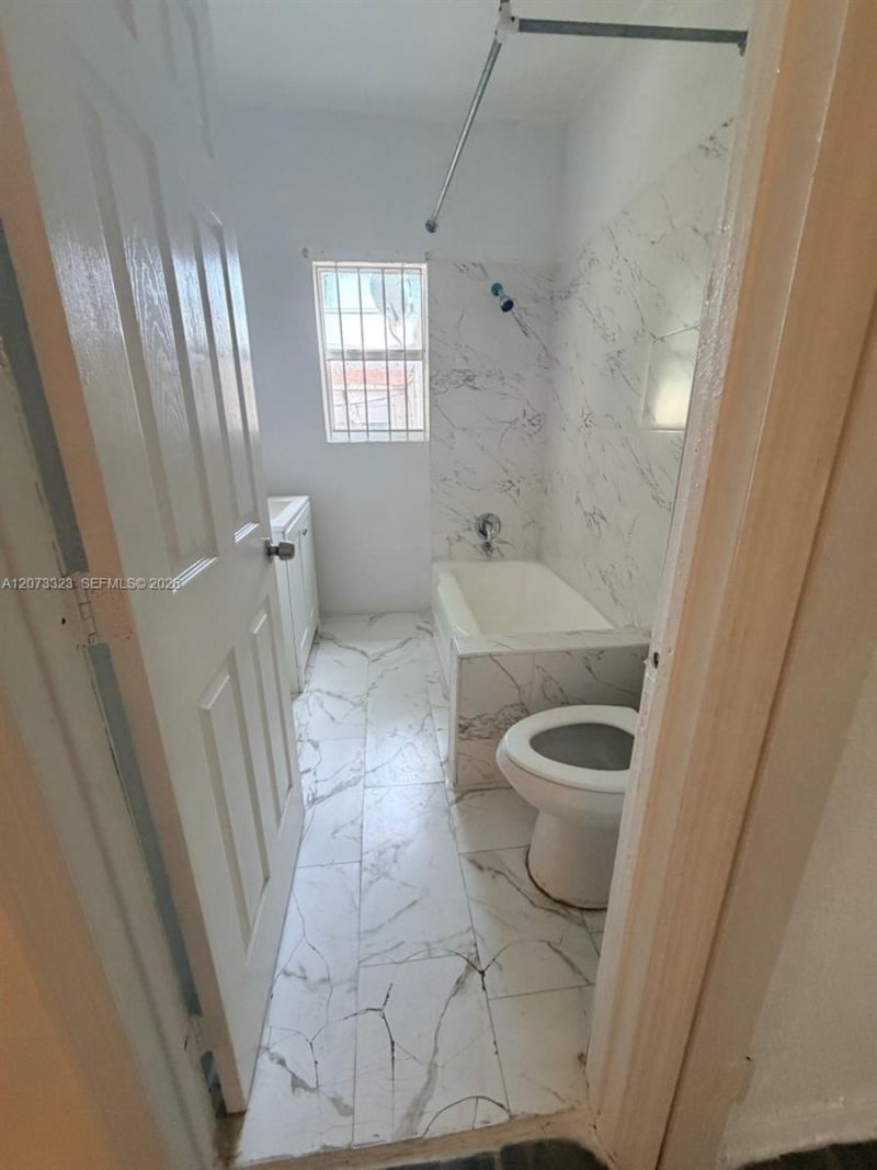 786 NW 75th St , Unit F, Miami, FL 33150 Photo