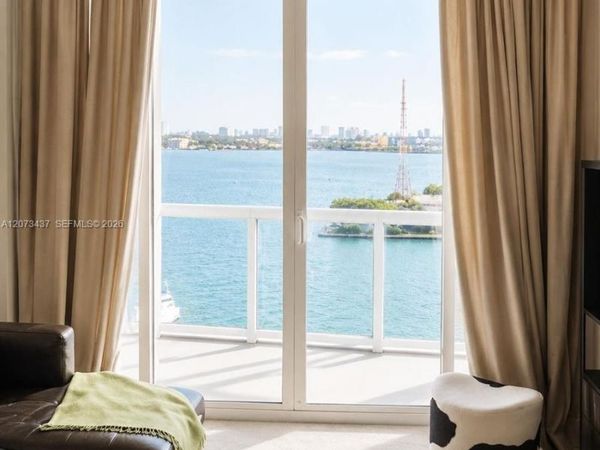 7910 Harbor Island Dr , Unit 904, North Bay Village, FL 33141