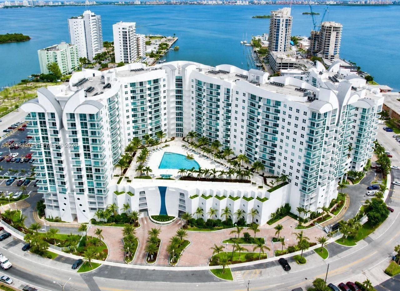 7910 Harbor Island Dr , Unit 904, North Bay Village, FL 33141 Photo