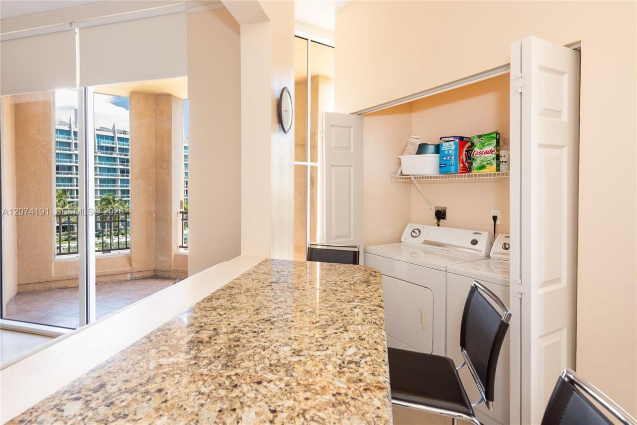 3001 NE 185th St, Unit 417, Aventura, FL 33180 Photo