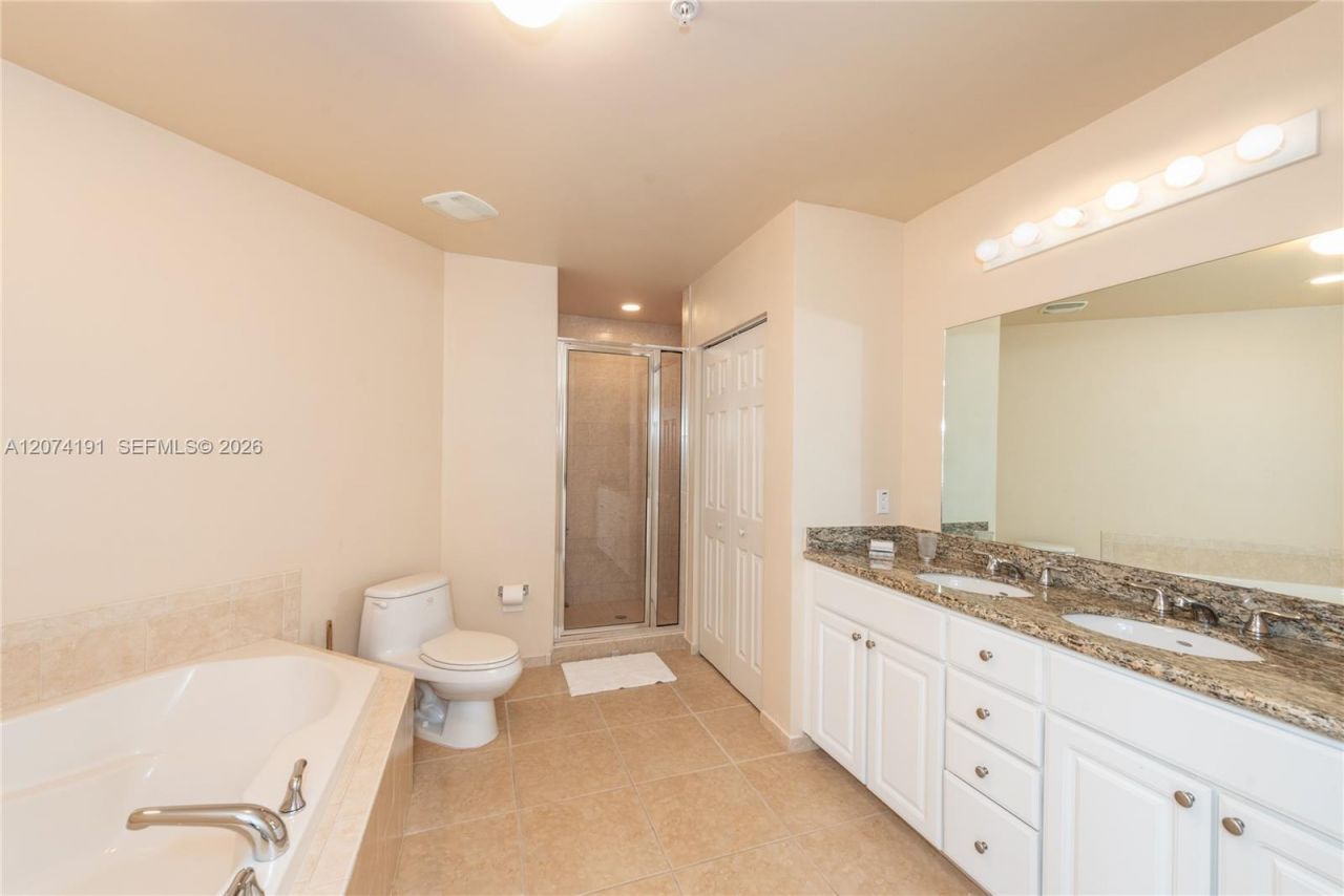 3001 NE 185th St, Unit 417, Aventura, FL 33180 Photo