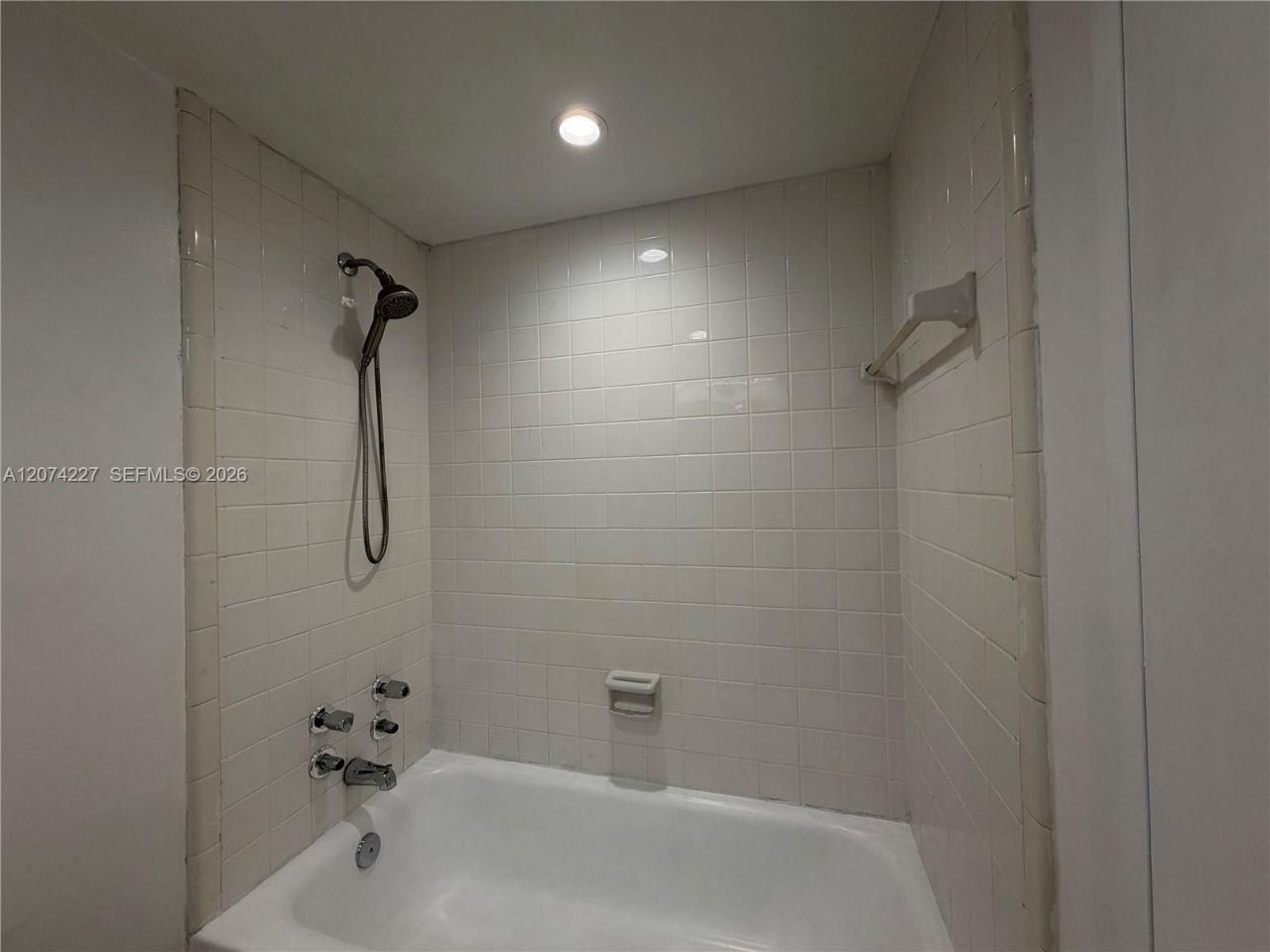 900 Bay Dr , Unit 413, Miami Beach, FL 33141 Photo