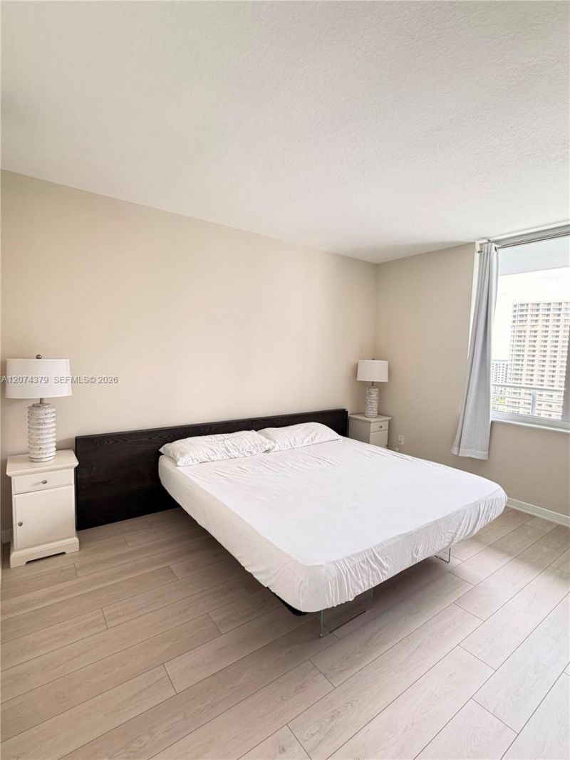 335 S Biscayne Blvd , Unit 2003, Miami, FL 33131 Photo