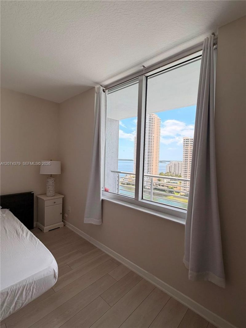 335 S Biscayne Blvd , Unit 2003, Miami, FL 33131 Photo
