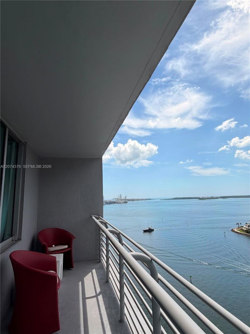 335 S Biscayne Blvd , Unit 2003, Miami, FL 33131 Photo