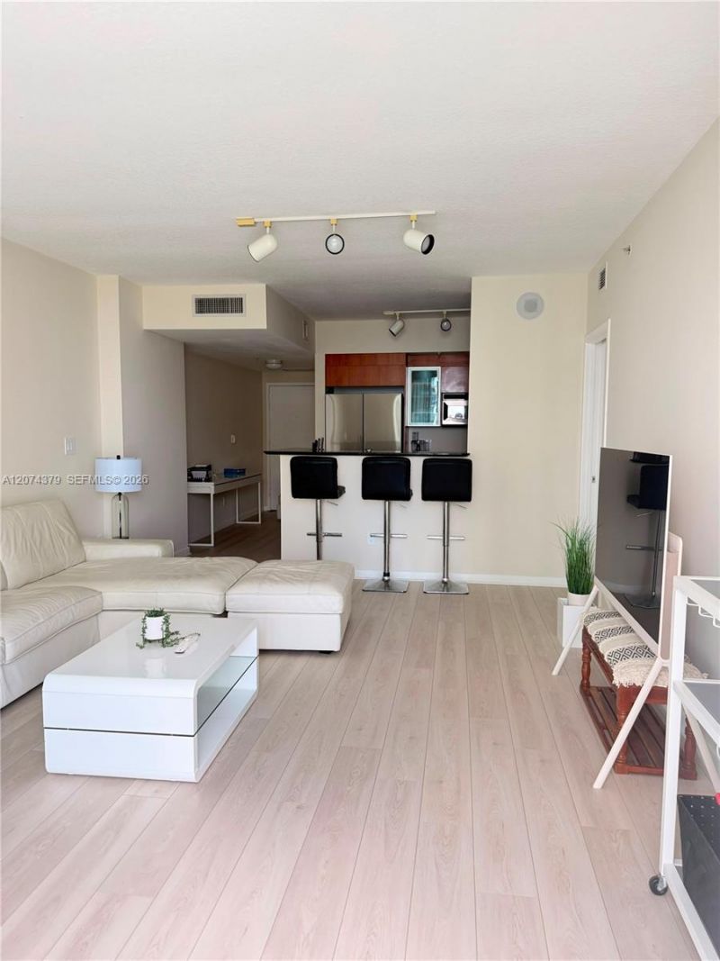 335 S Biscayne Blvd , Unit 2003, Miami, FL 33131 Photo