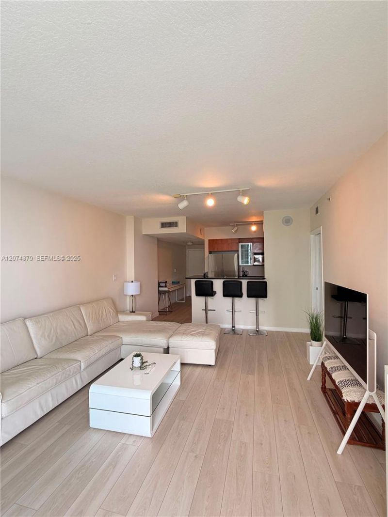 335 S Biscayne Blvd , Unit 2003, Miami, FL 33131 Photo