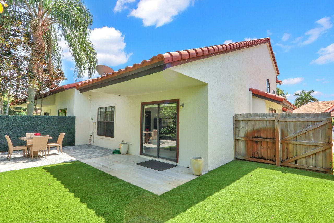 13483 Fountain View Boulevard, Wellington, FL 33414 Photo