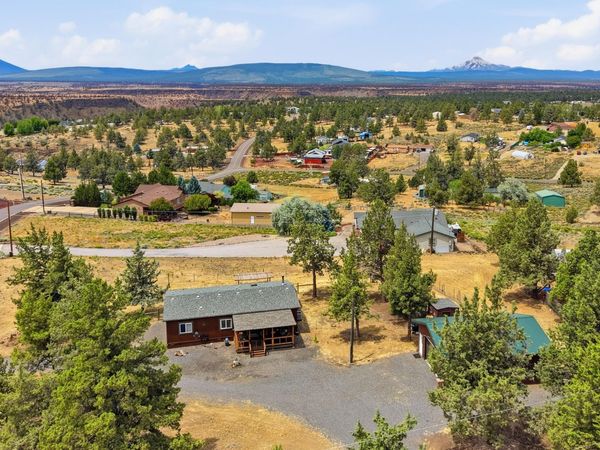 10711 SW Shad Road, Terrebonne, OR 97760
