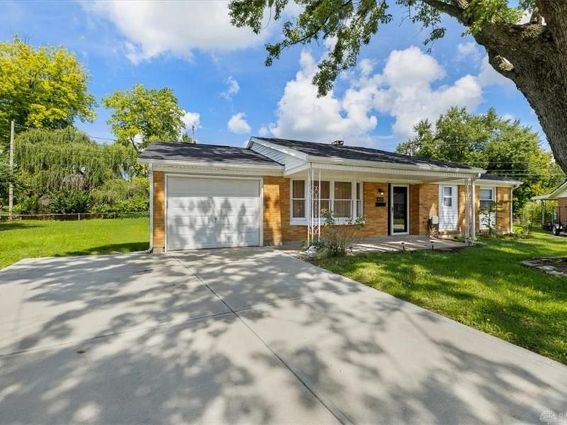 403 Swank Court, Union, OH 45322 Photo 4
