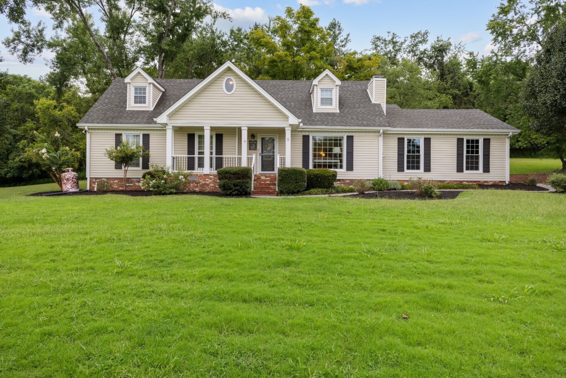 103 Ridgemar Trl, Hendersonville, TN 37075 Main Photo