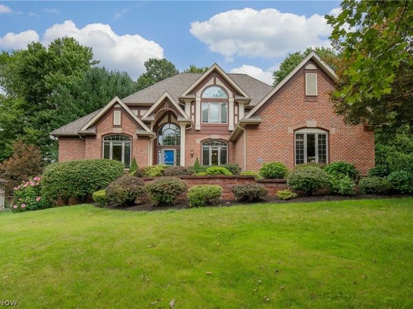 2665 Deer Ridge Run , Cuyahoga Falls, OH 44223