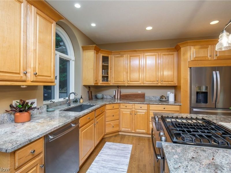2665 Deer Ridge Run, Cuyahoga Falls, OH 44223 Photo 14