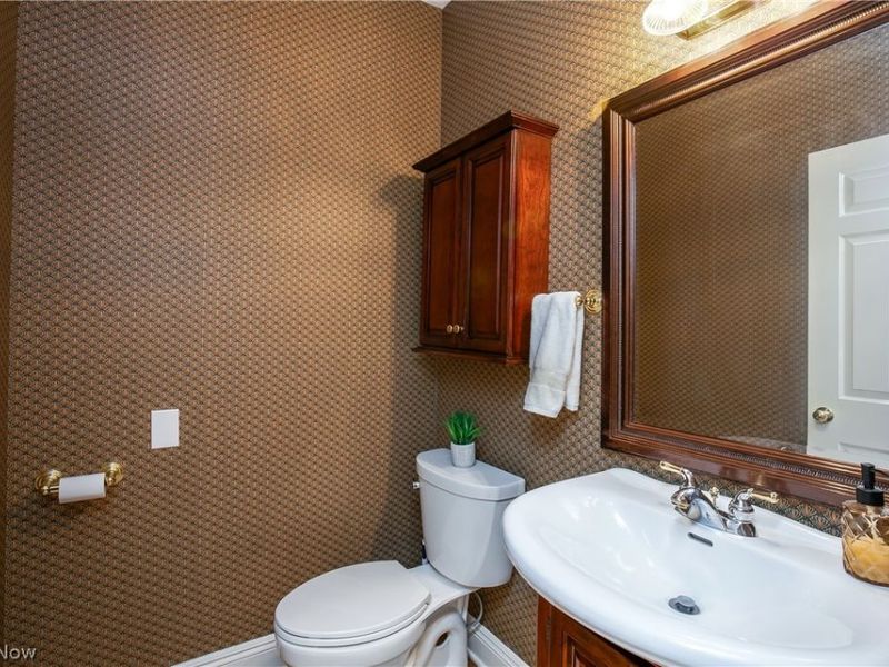 2665 Deer Ridge Run, Cuyahoga Falls, OH 44223 Photo 27