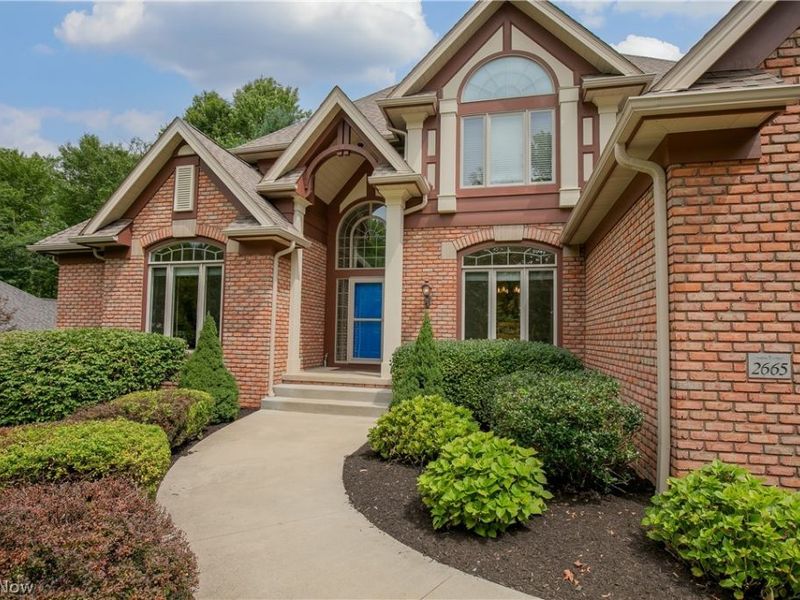 2665 Deer Ridge Run, Cuyahoga Falls, OH 44223 Photo 3