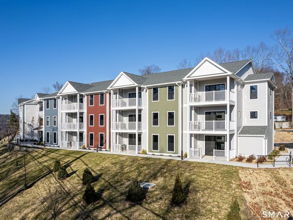 401 Albany , Unit 313, Canton, CT 06019