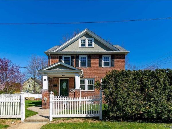 16 Union Avenue, Glen Head, NY 11545