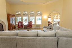 7524 Ventura Ct. photo 4