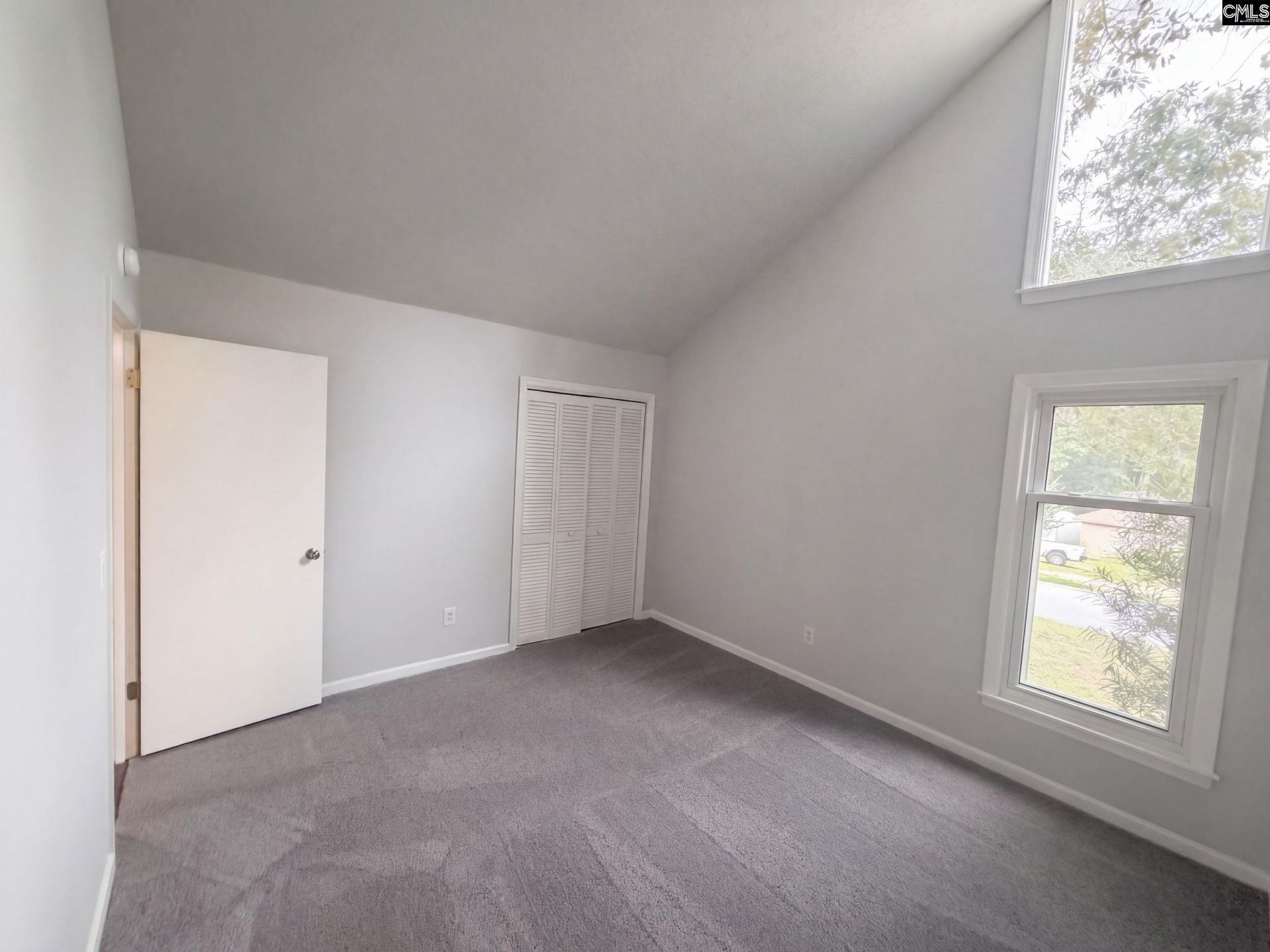 108 W Lake Drive  Photo 12