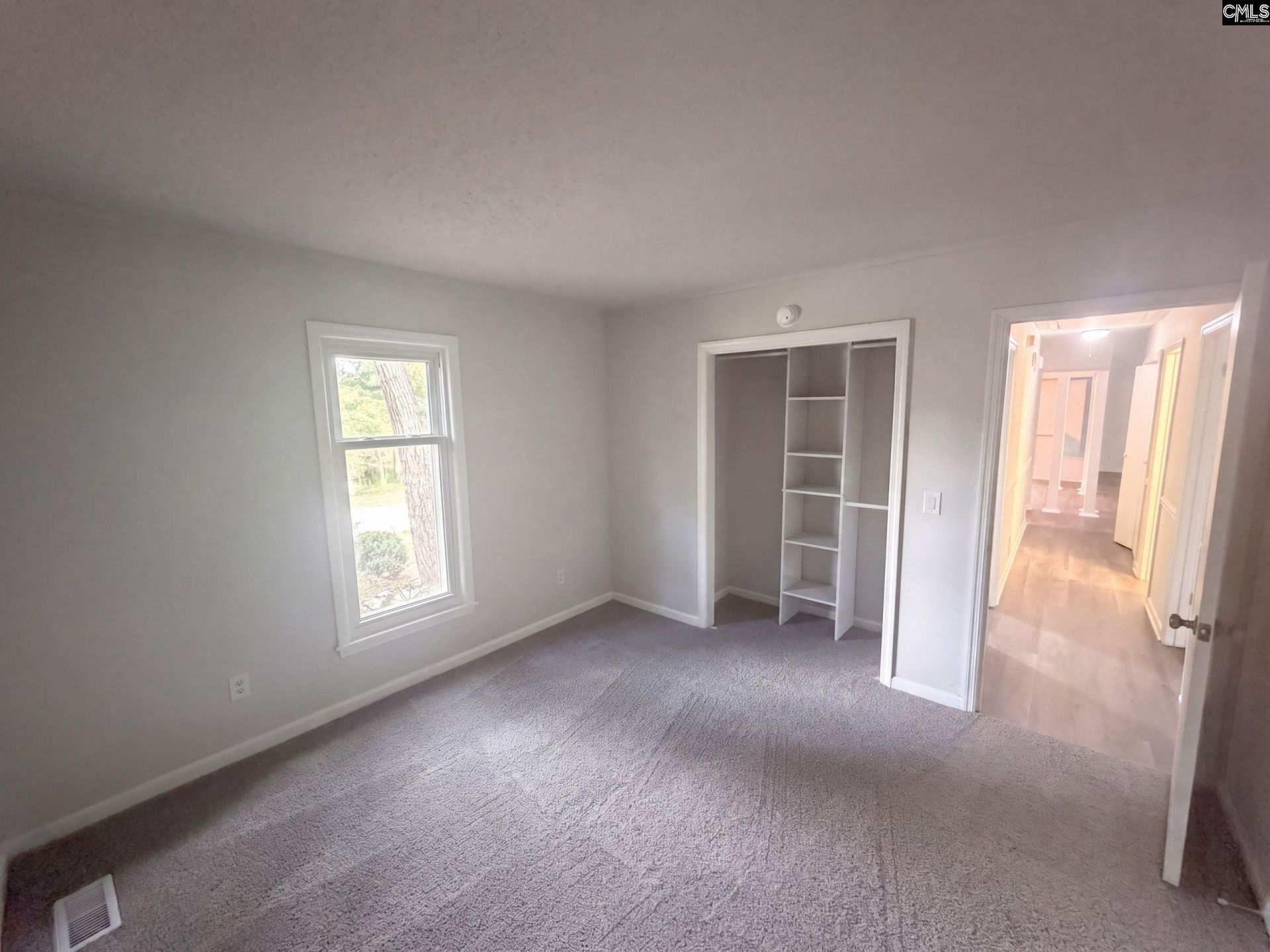 108 W Lake Drive  Photo 13