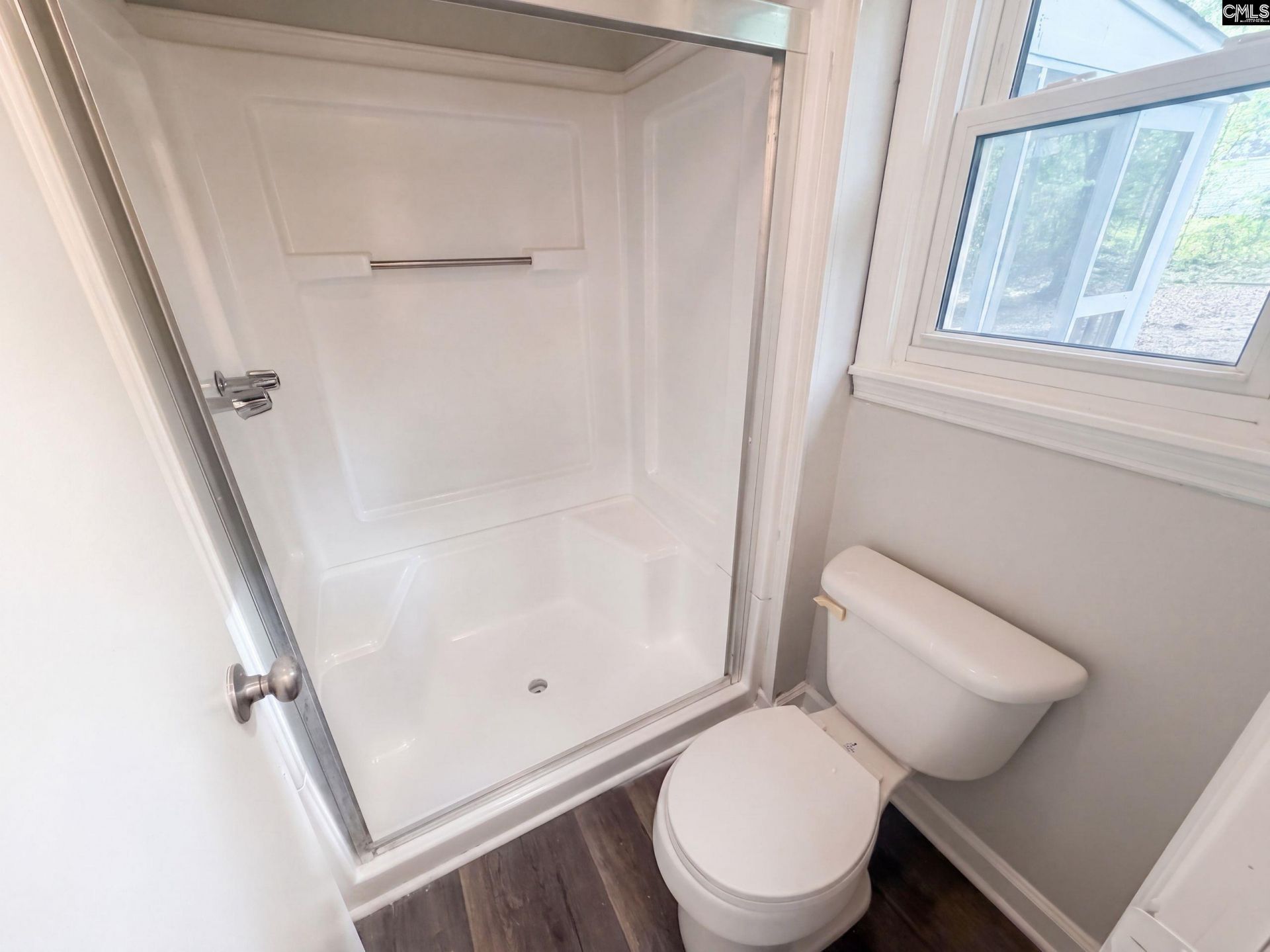 108 W Lake Drive  Photo 18
